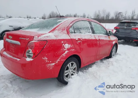 2015 Chevrolet Sonic Lt Auto из США, поврежденный, VIN 1G1JC5SG0F4212605